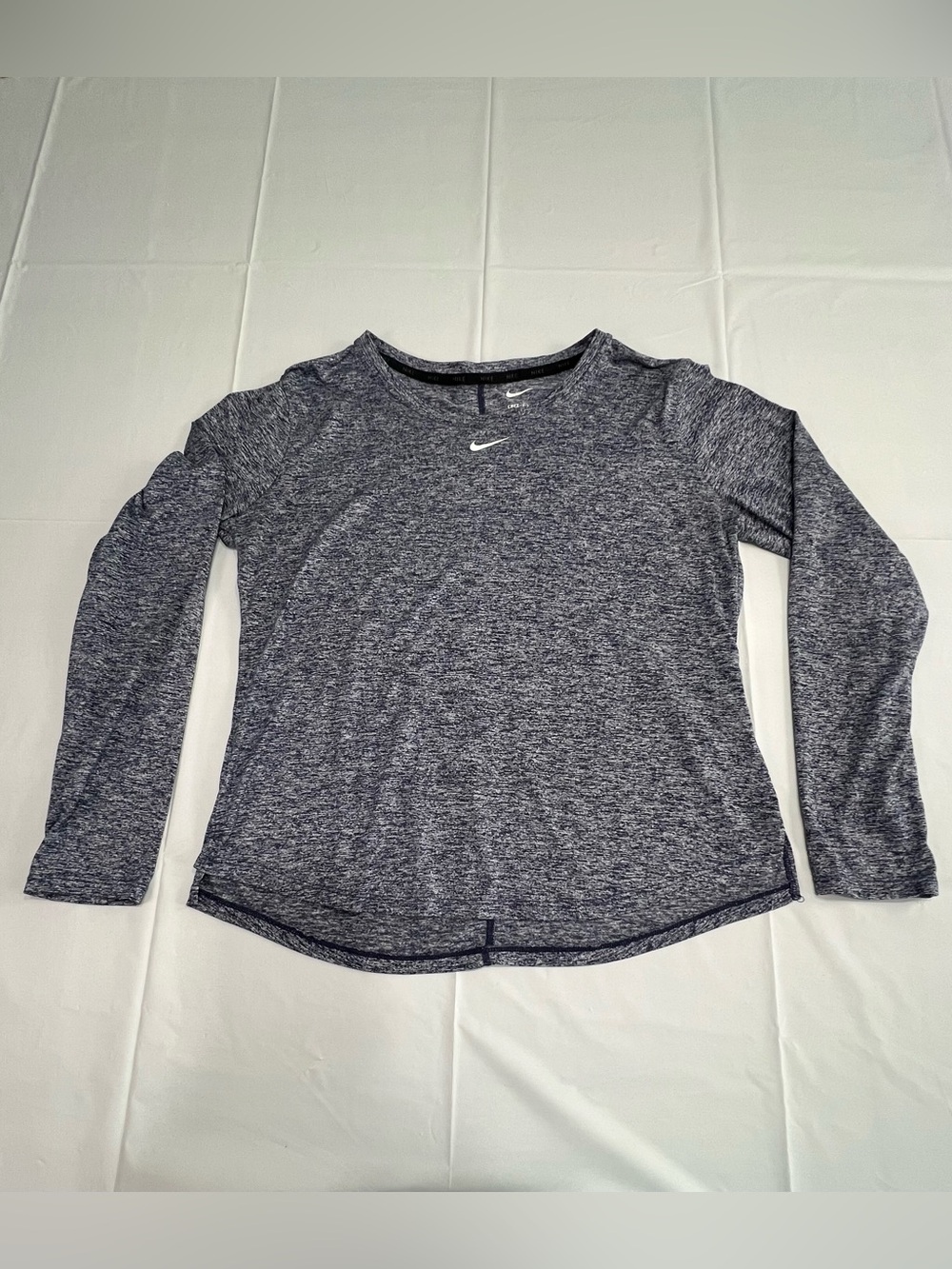 Nike Dri-FIT Women’s Moisture Wicking Breathable Long Sleeve Heather Blue Med